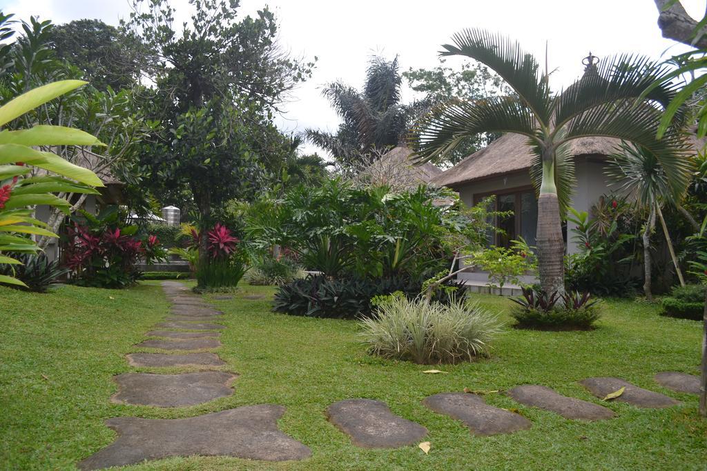 Suka'S House Bed & Breakfast Ubud  Exterior photo